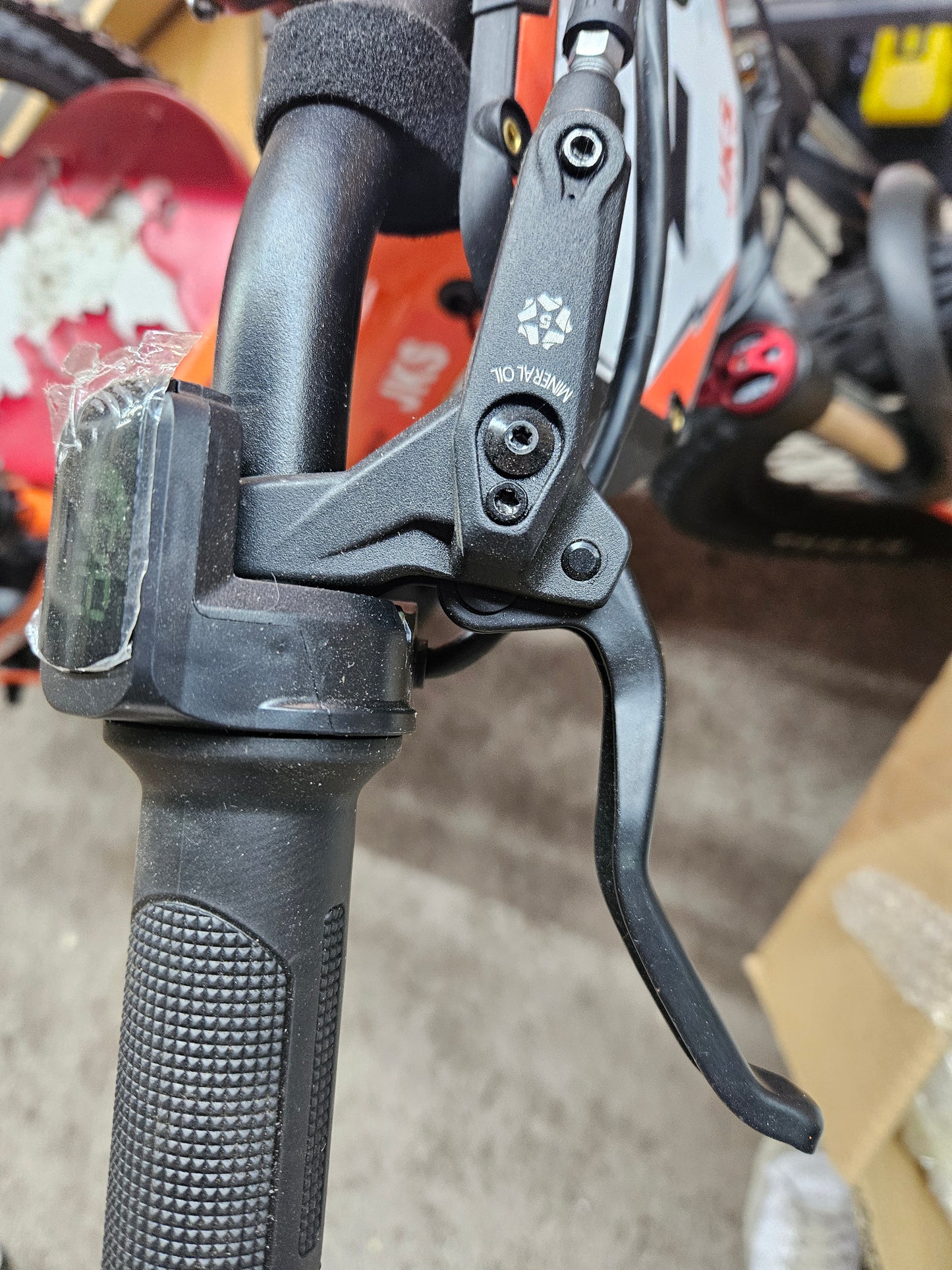 16, and 20in front master cylinder and brake lever throttle side.