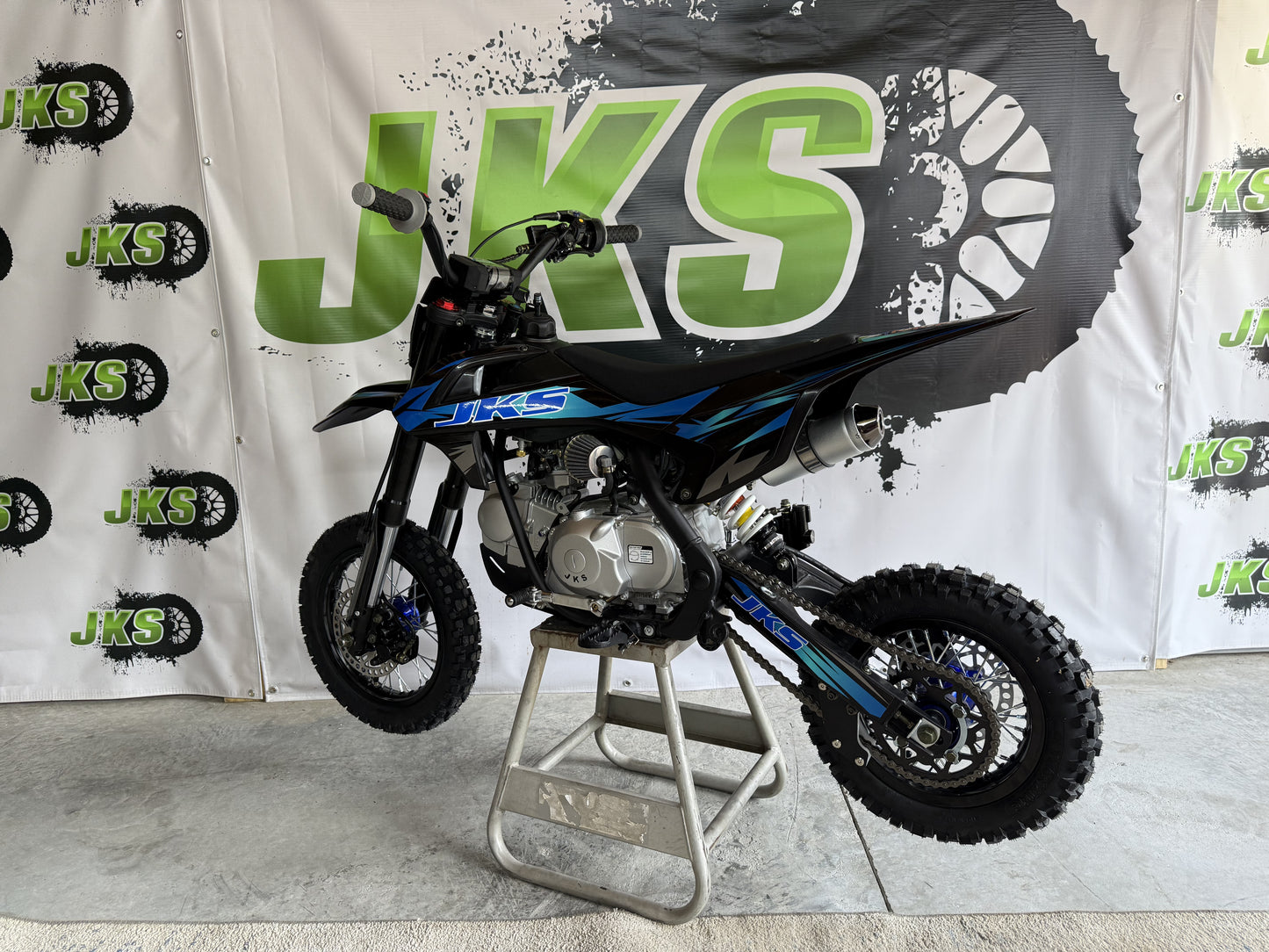 #7 JKS FS1 125 12/10 Pit Bike