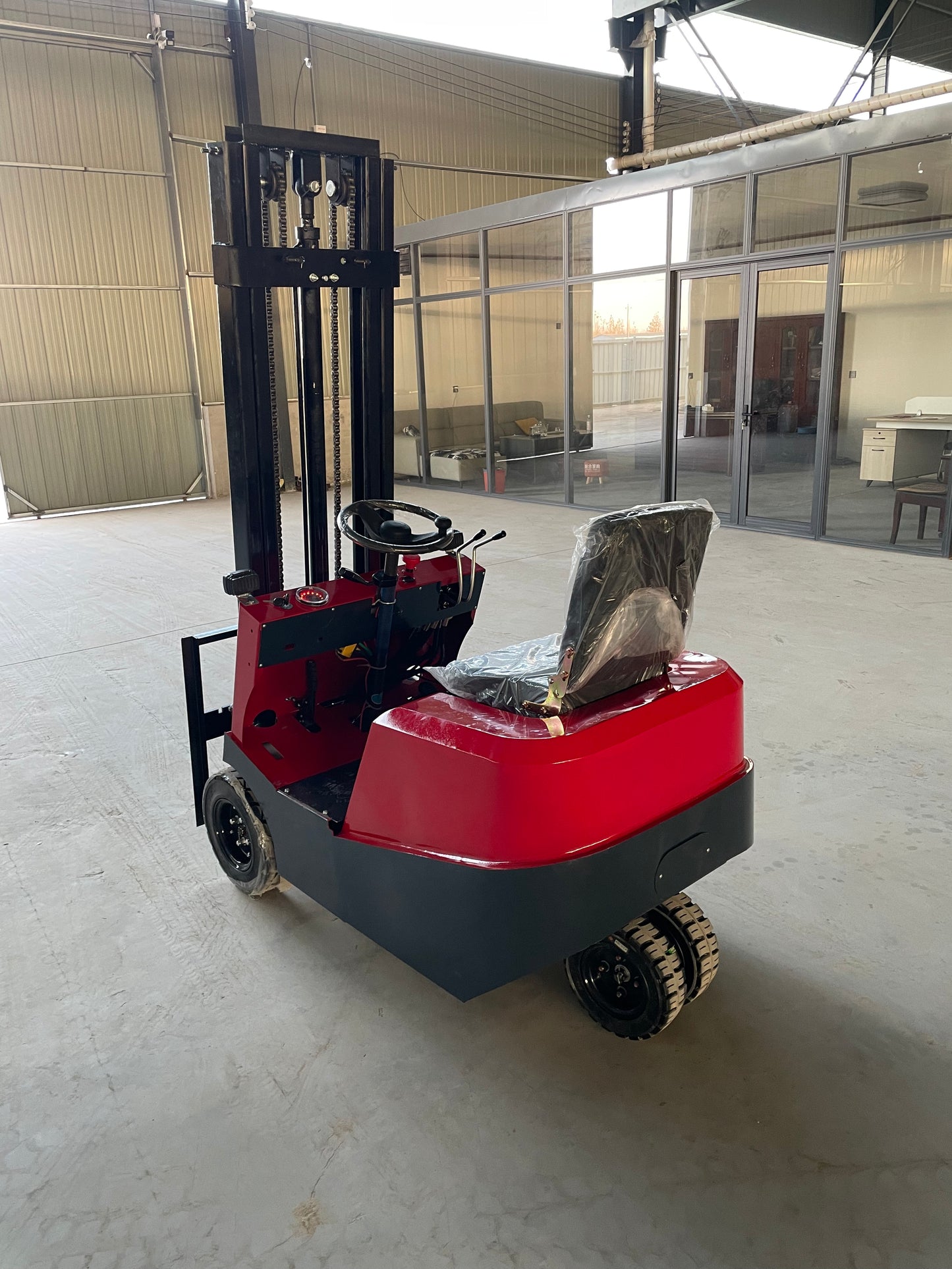 JKS Electric 1 Ton Forklift