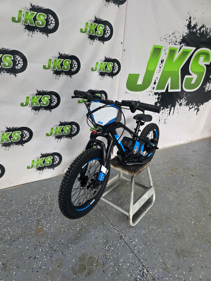 #9.2 JKS 16in E-Drive Black!