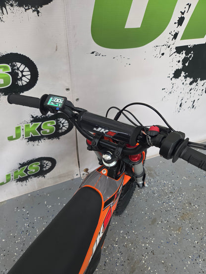 #9.4 JKS 12/12 in E-drive dirt bike!