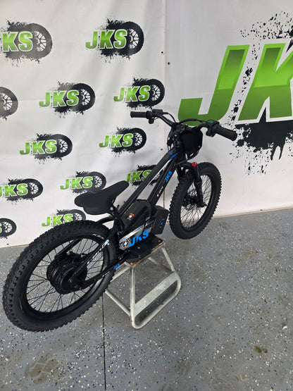 #9.3 JKS 20in E-Drive Black!