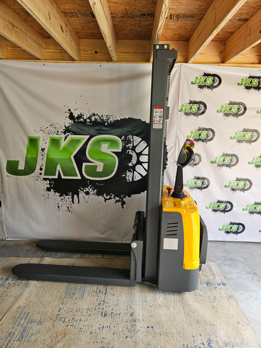 Deposit for jks forklift pallet stacker narrow leg model.