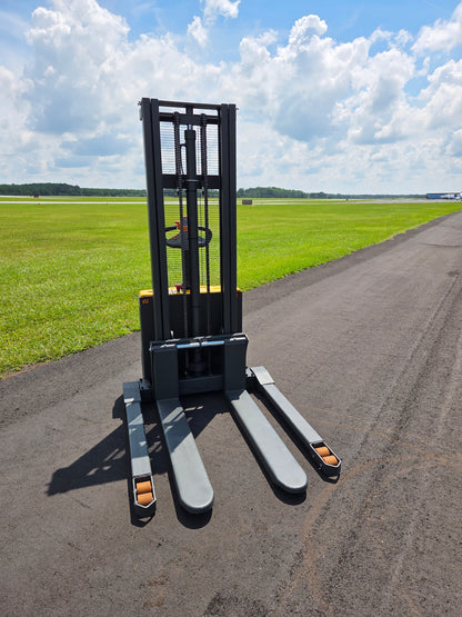 JKS Electric Forklift Pallat Stacker adjustable wide legs