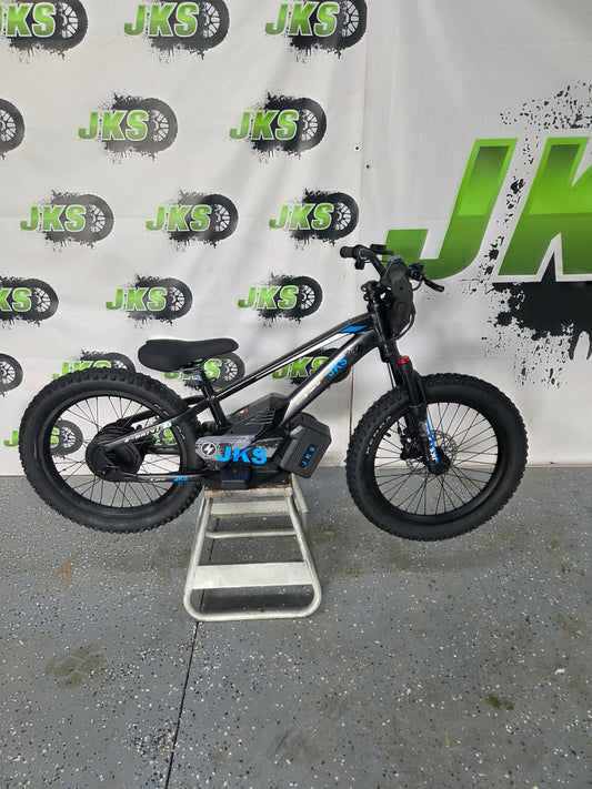#9.3 JKS 20in E-Drive Black!