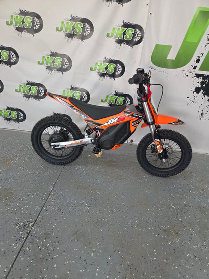 #9.4 JKS 12/12 in E-drive dirt bike!