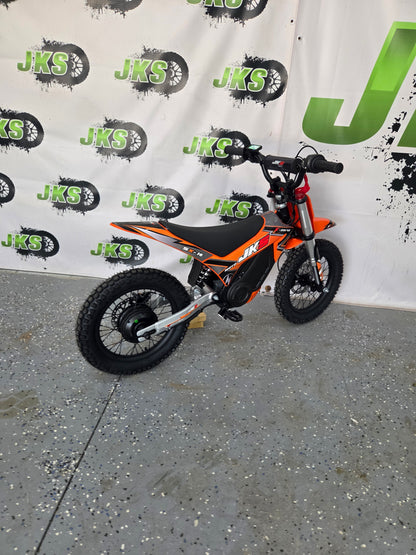 #9.4 JKS 12/12 in E-drive dirt bike!